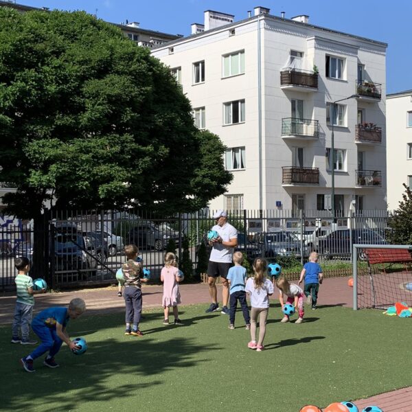 Turniej halowy, piłka nożna, dzieci, młodzież, zajęcia sportowe, levelupsport, piłka nożna, przedszkolaki, sport